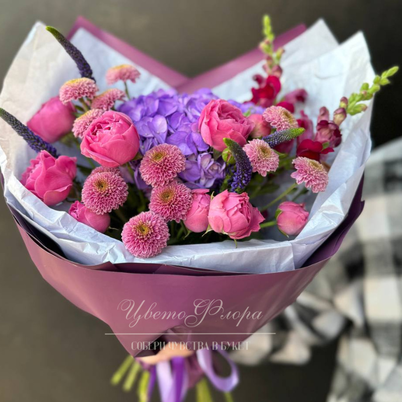 Сборный букет с хризантемой «Выдумка»