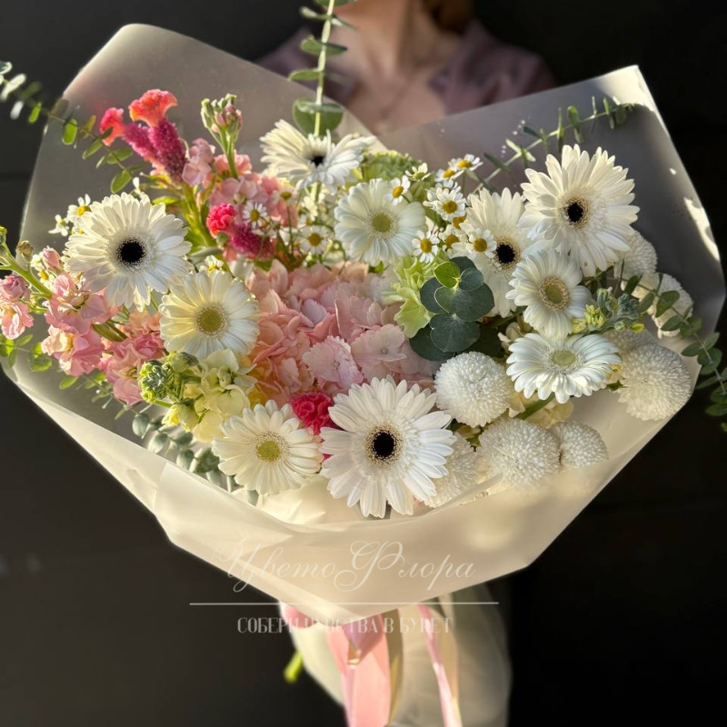 Сборный букет из мини-герберы 